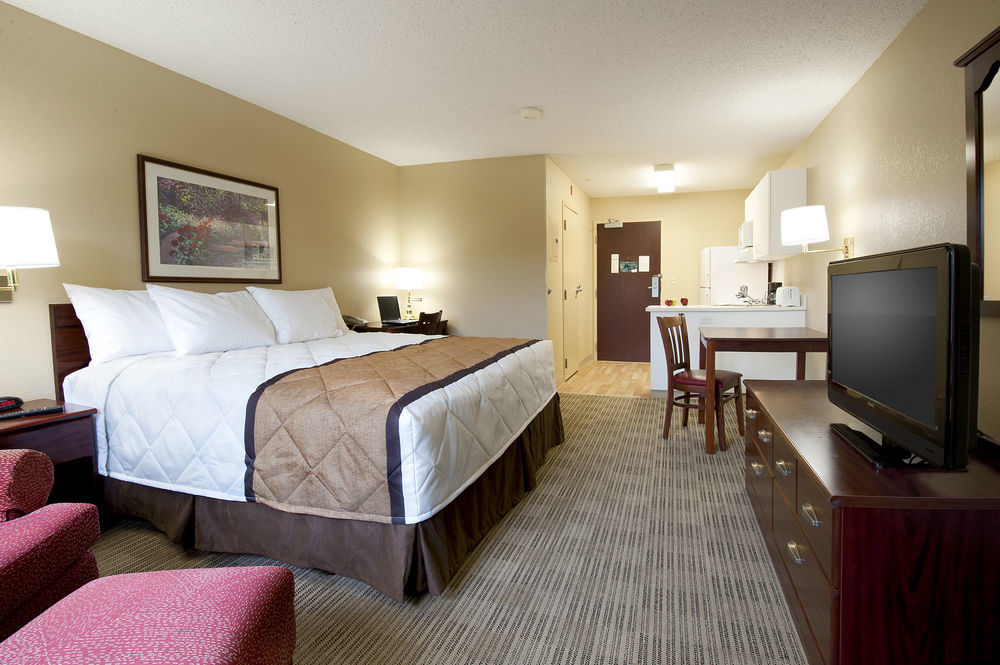 Extended America - - Airport Hotel